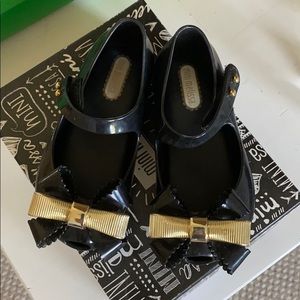 Mini Melissa size 7